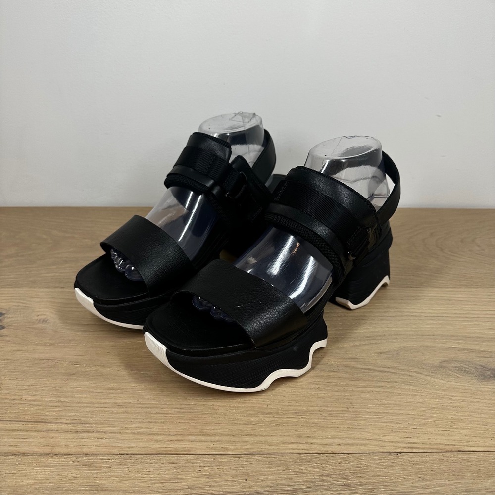 Sorel Kinetic Impact II Slingback Sandals Women 9.5 Black Platform Sport Chunky
